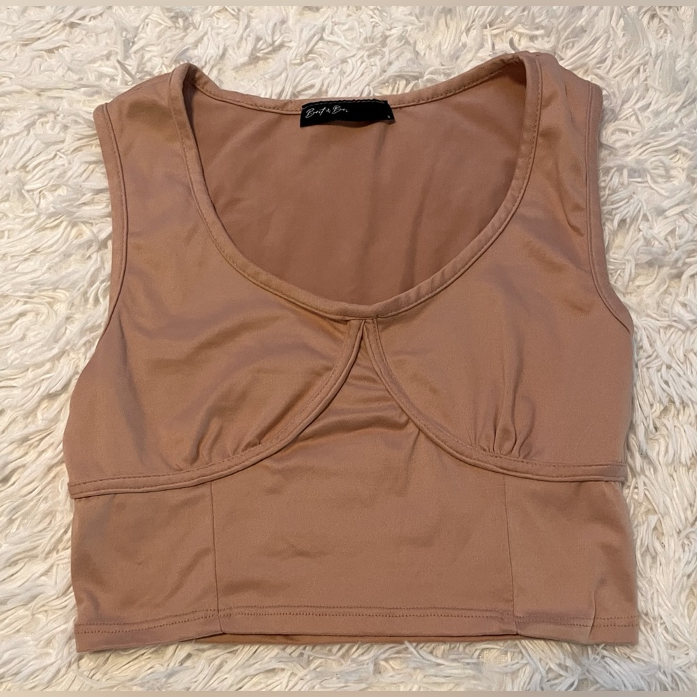 Brit & Bri Scoop Neck Beige Nude Crop Top. Soft. Stretch. Size S